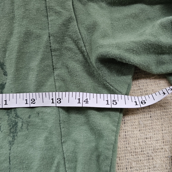 Nektar Designs Green Pullover - Picture 5 of 5